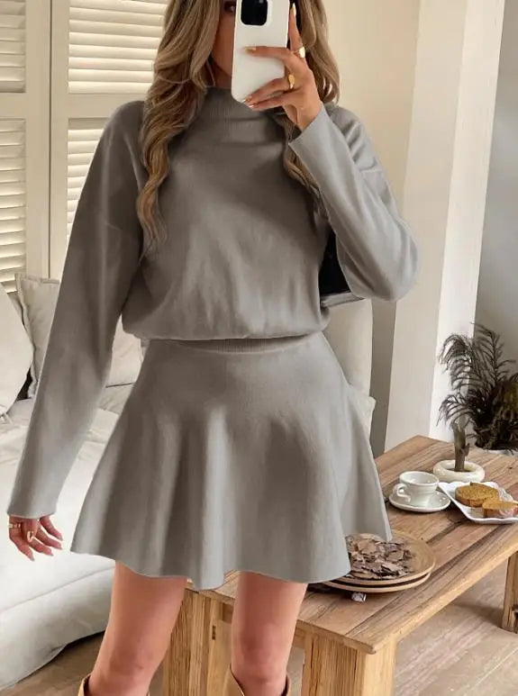 Vestito a Collo Alto