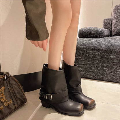 Stivali Mimmi con punta quadrata in Pelle